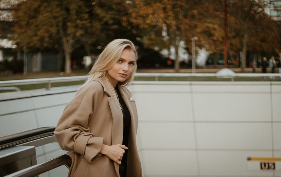 brown outfits fall ultimate guide