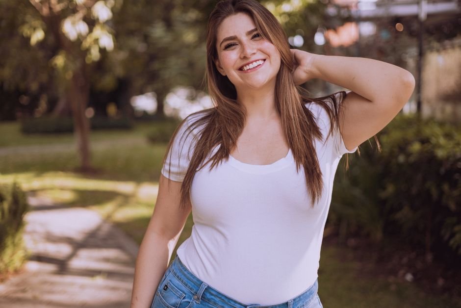 Plus size summer dress fit comparison showing common styling mistakes and corrections