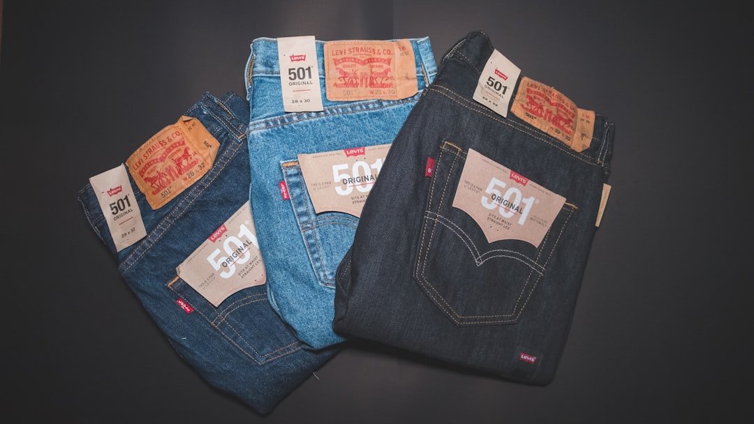 Denim Fall Outfits: Complete Guide to Styling Jeans for Autumn 2025 4 Denim Fall Outfits
