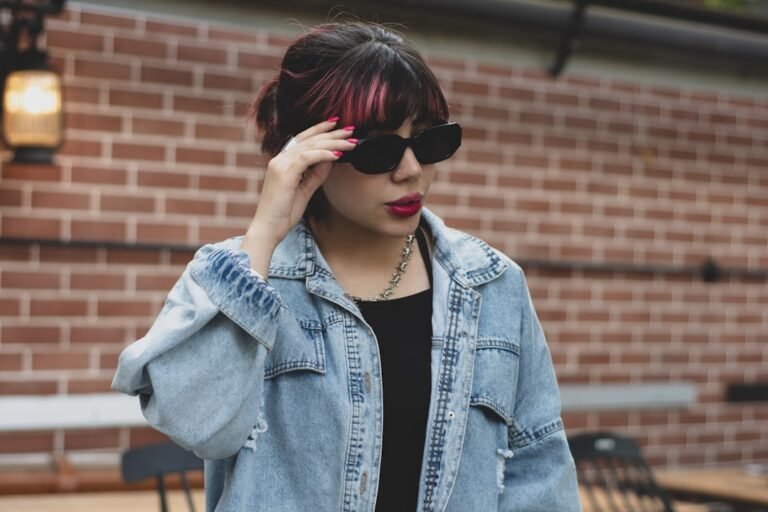 Denim Fall Outfits: Complete Guide to Styling Jeans for Autumn 2025