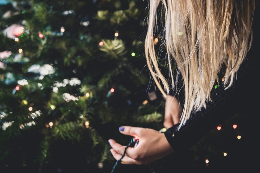 simple christmas nails easy holiday