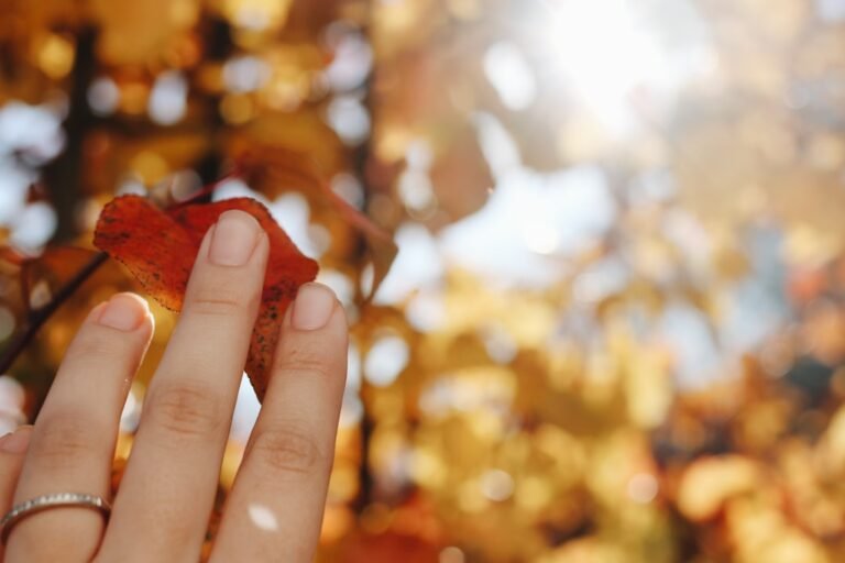 Square Fall Nails: Your Ultimate Guide to 2025 Autumn’s Most Flattering Nail Shape