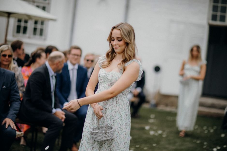 Summer wedding guest outfits elegant