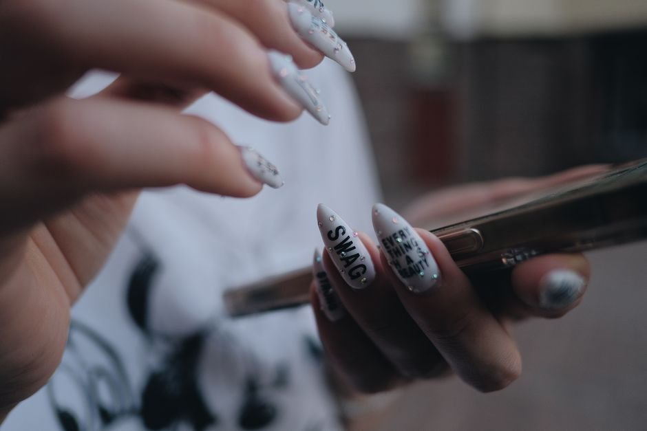 almondshaped nails 2025 ultimate guide