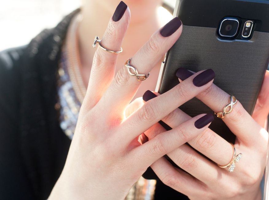 Burgundy Nails 2025: 25+ Stunning Designs To Try Now For A Chic Look 5 Burgundy Nails