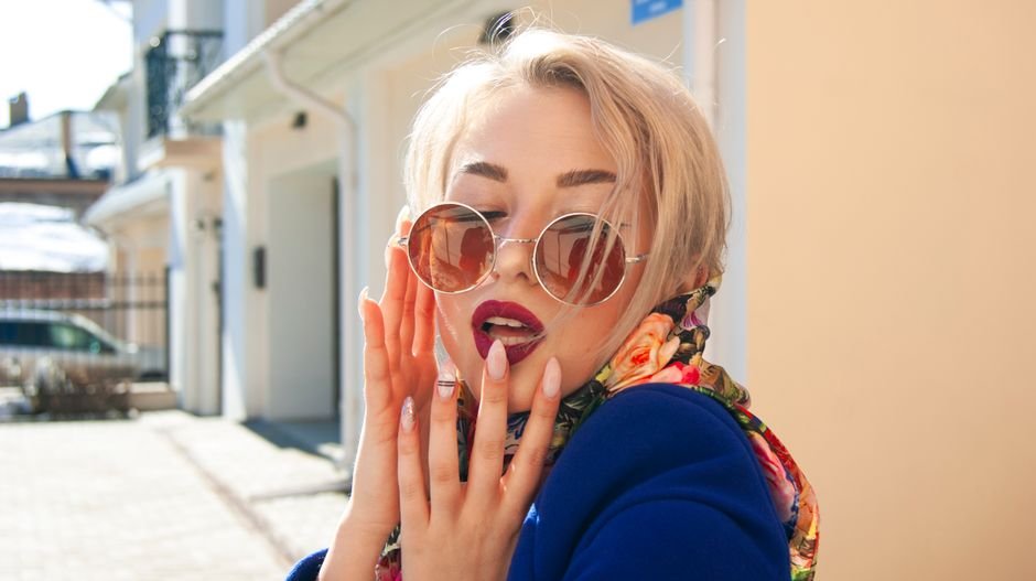Classy Winter Nails 2025