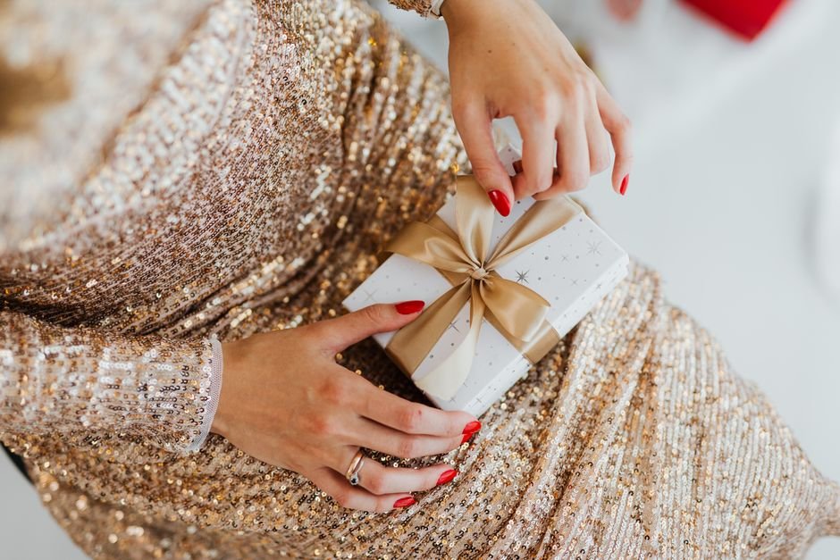 Glitter Christmas Nails
