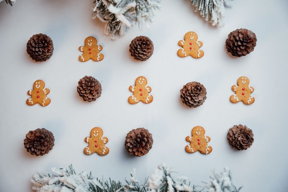 gingerbread nails 2025 sweet designs
