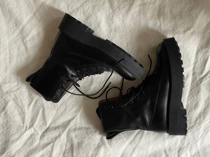 Statement Boot Outfits