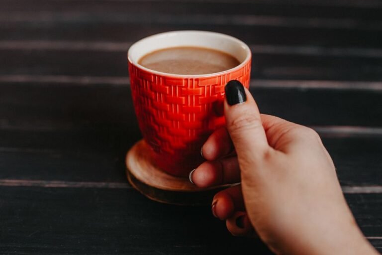 Mocha Nails: The Ultimate 2025 Guide to Pantone’s Gorgeous Color of the Year