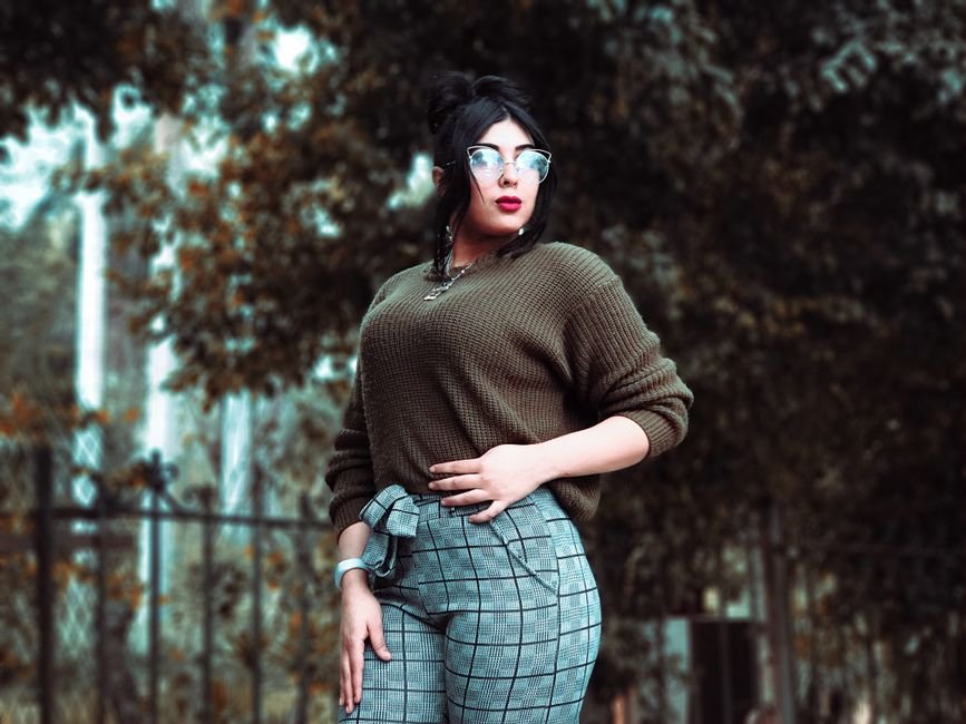 Plaid Sweater Outfit-The Complete Guide to Creating Stylish Trend in 2025 2 Plaid Sweater Outfits
