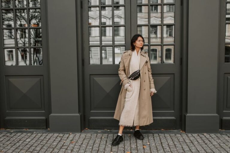 Statement Fall Coat Outfits: The Ultimate Guide to Mastering Dramatic Outerwear in 2025