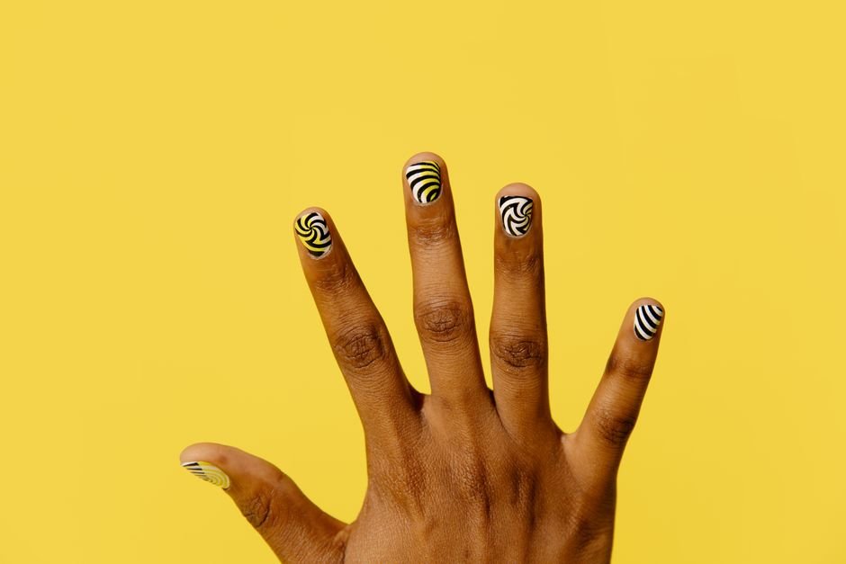 Ultimate Guide to Nail Designs: 2025 Trends & Expert Techniques 4 Nail Designs