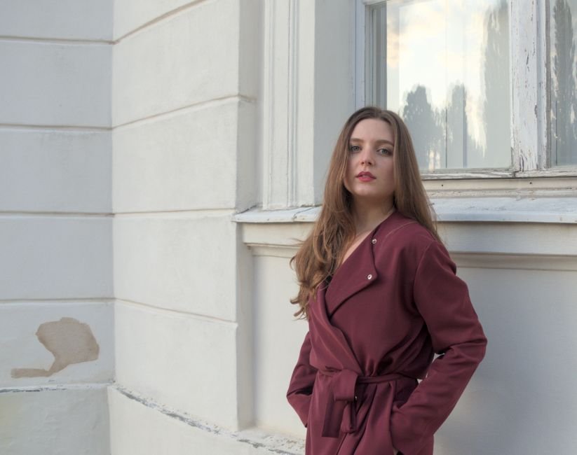 Monochrome Burgundy Outfit: The Ultimate 2025 Style Guide for Tonal Dressing Excellence 3 monochrome burgundy outfit