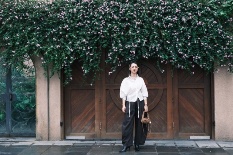 Black Wide Leg Pants Outfit: The Ultimate Styling Guide for Every Occasion