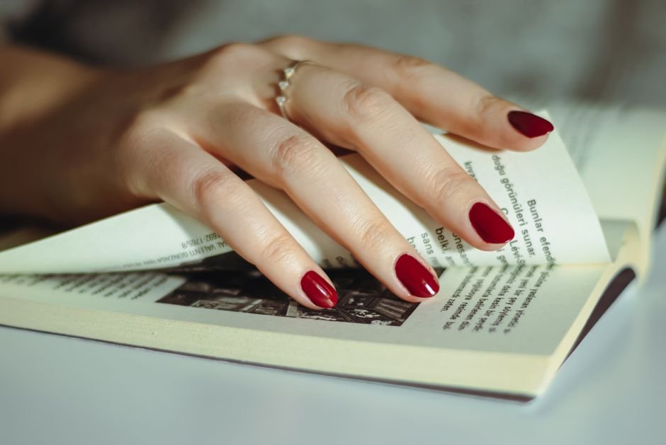 Dark Red Nail Inspo Design