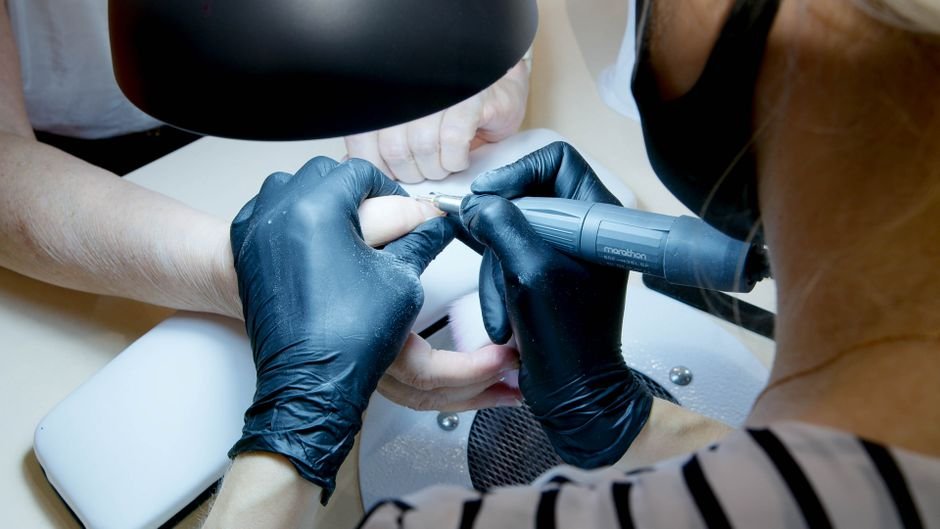 Ghost Face Nails