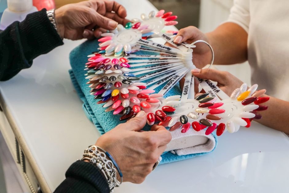 Christmas Gel Nails for Short Nails