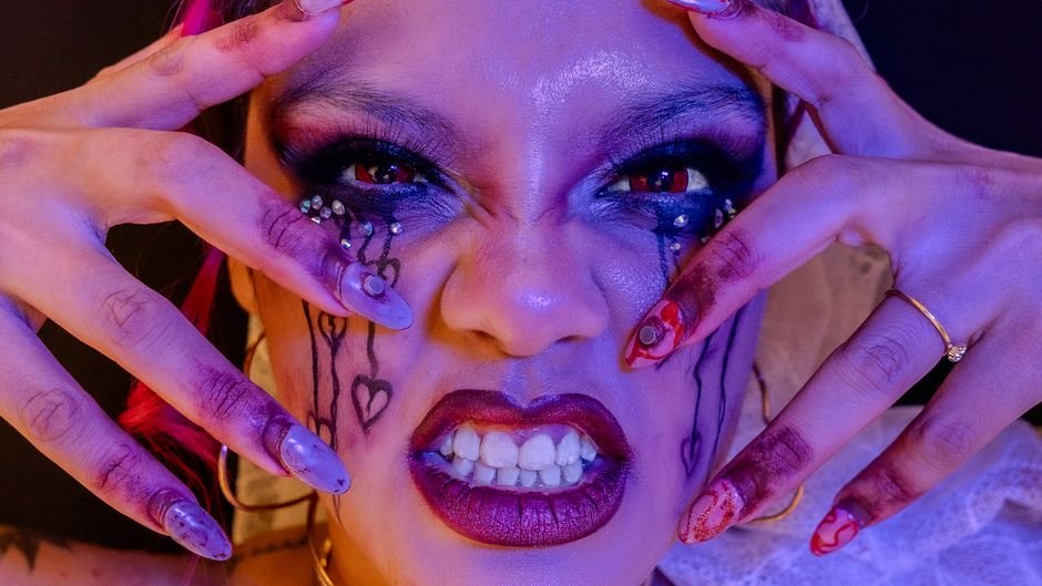 Halloween Nails Designs