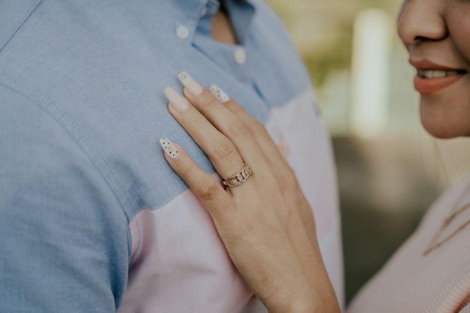 polka dot nails fall easy