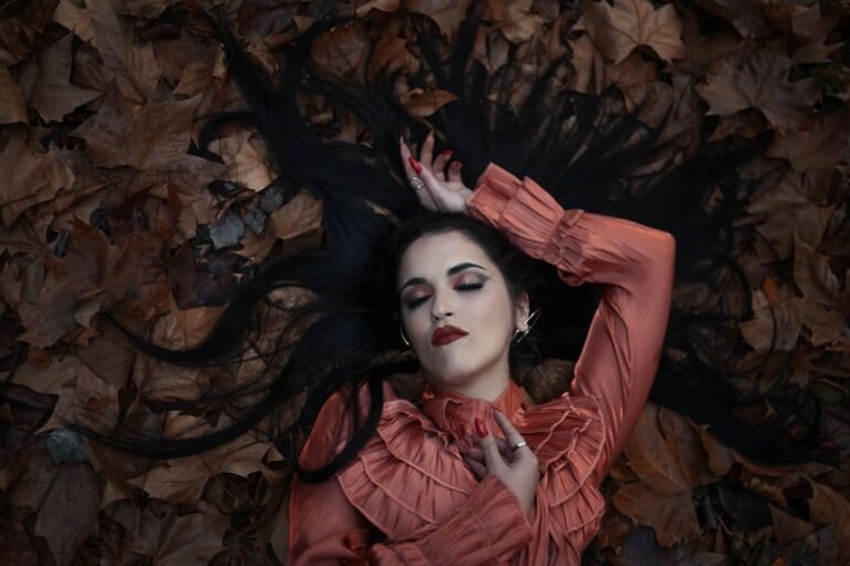 Red Nails Fall: Bold Autumn Manicure Trends for 2025