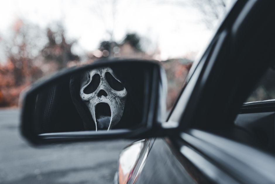 Ghost Face Nails