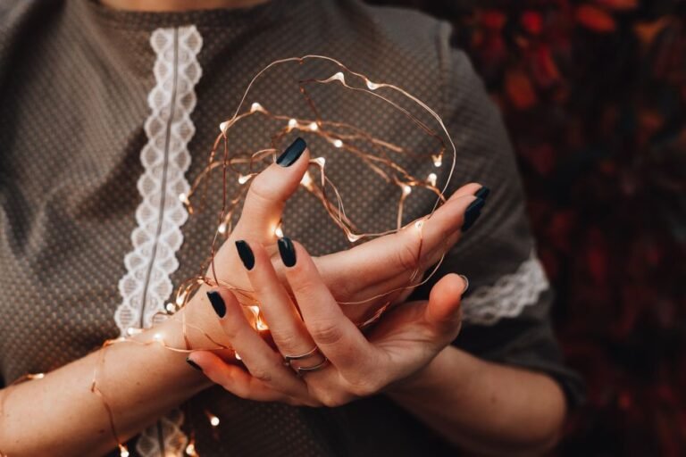 Black Christmas Nails Winter: 40+ Stunning Dark Holiday Designs