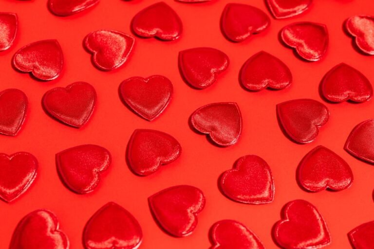 Short Almond Nails Valentines Day: Romantic Designs That Steal Hearts