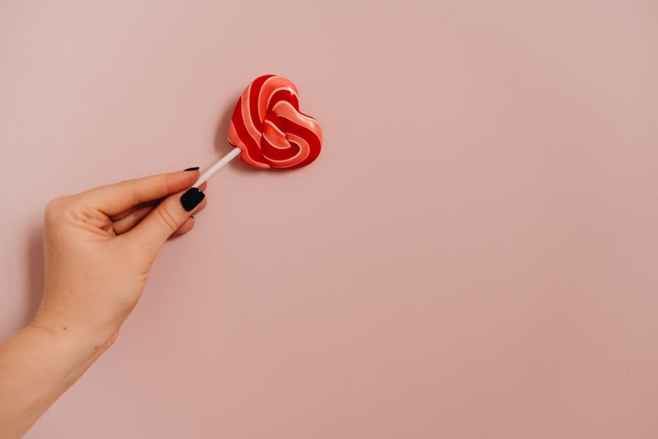 short valentines day nails trendy