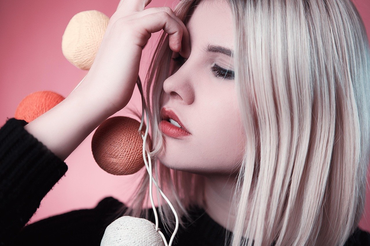 Popular Golden Blonde Hair Ideas by Shade