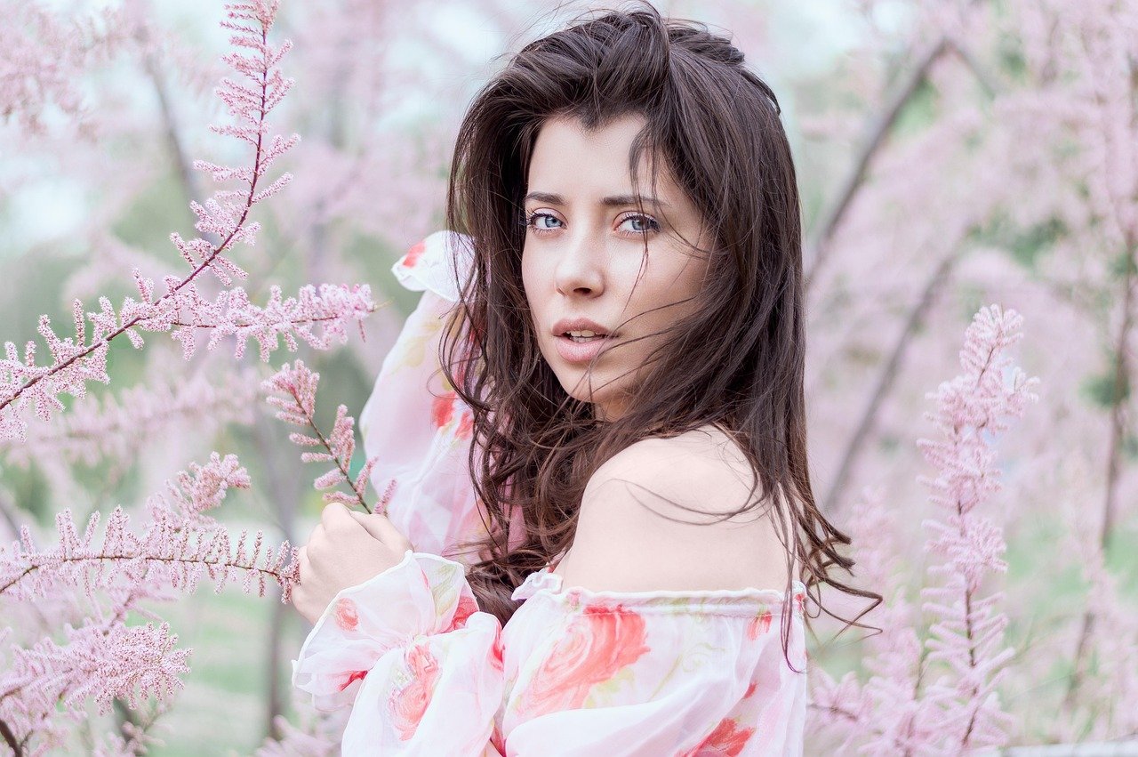 Best Brunette Styles  Ideas for Women Over 40