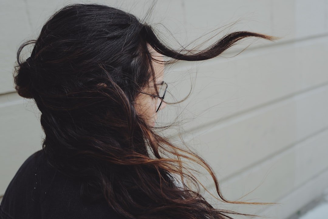 Long Wavy Hairstyle Ideas Modern, Effortless & Timeless Looks 9 Budget-Friendly Long Wavy Hairstyle Ideas