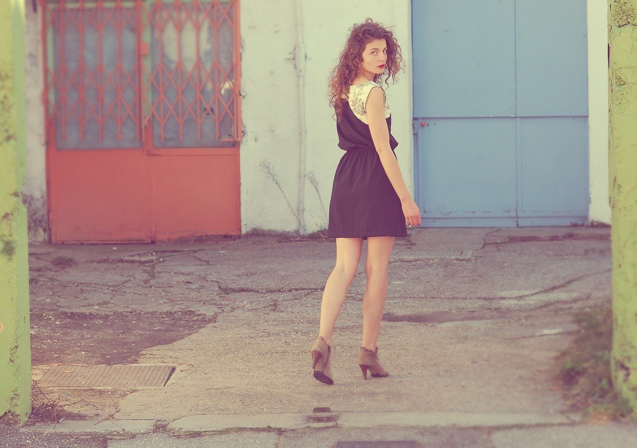 curly hairstyles women over modern