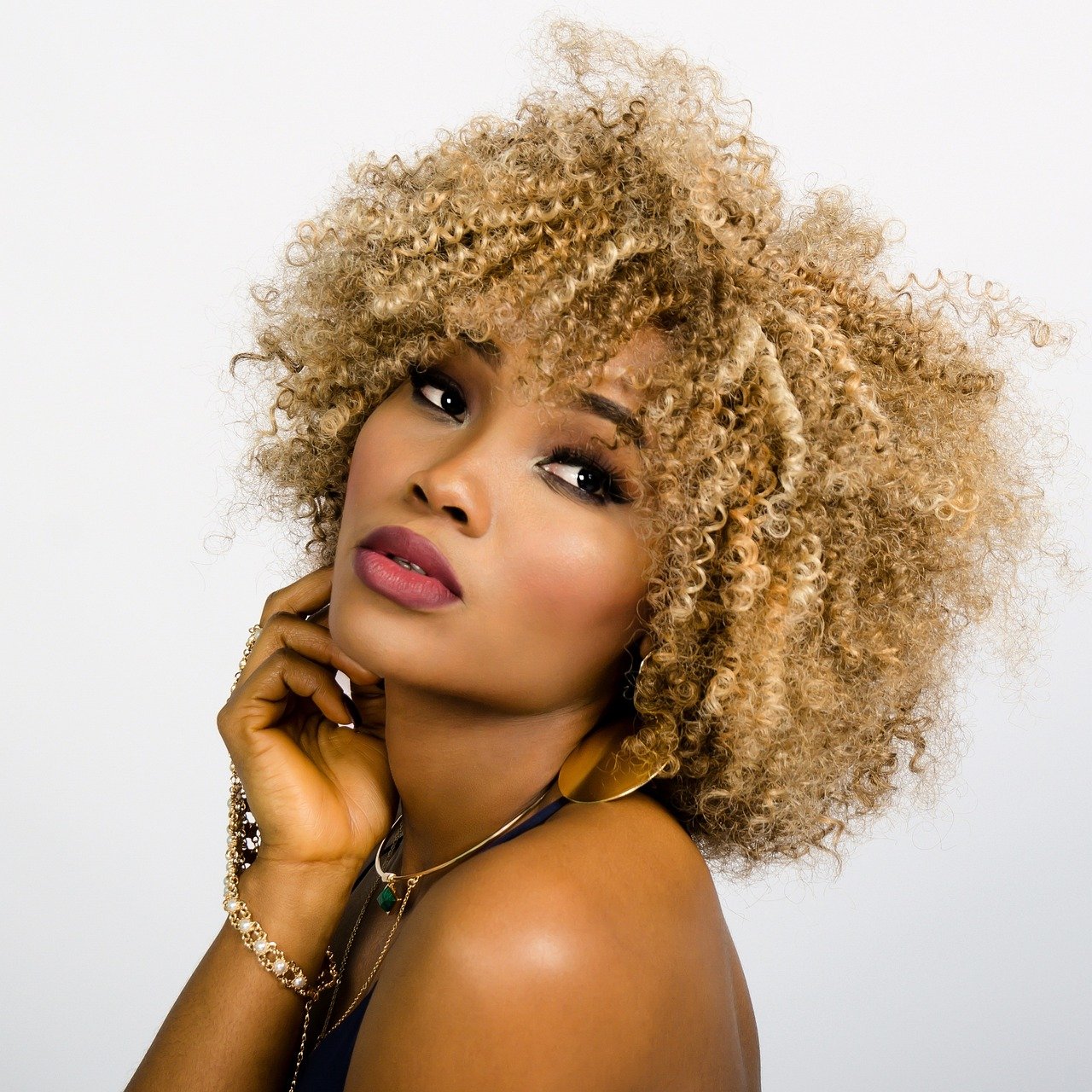 curly hairstyles women over timeless