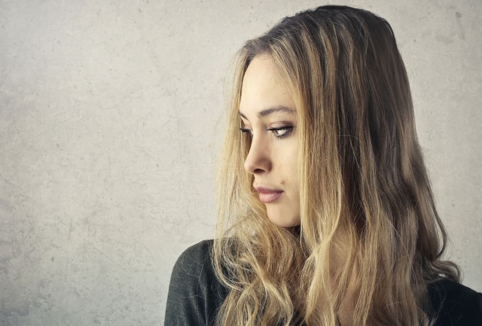 Dark blonde hair color ideas with low maintenance regrowth