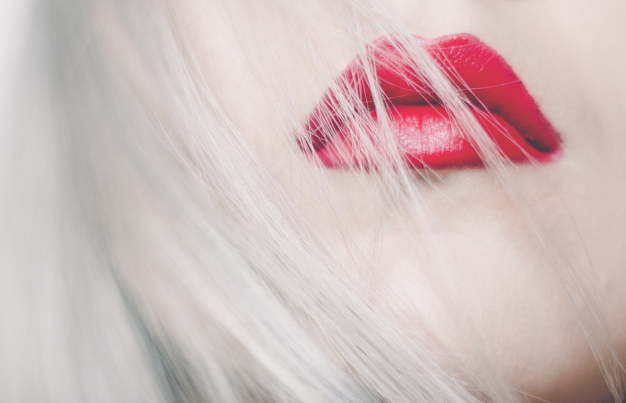 How to Maintain & Care for Copper Hair