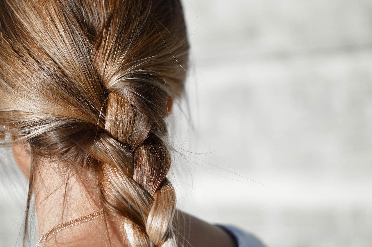 mom cut hair ideas look