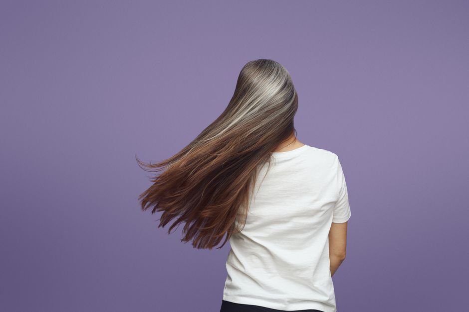 Step-by-Step Guide How to Achieve Grey Hair with Brown Highlights