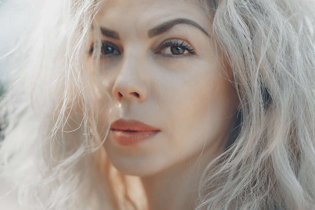 Step-by-Step Guide to Achieving Silver Hair