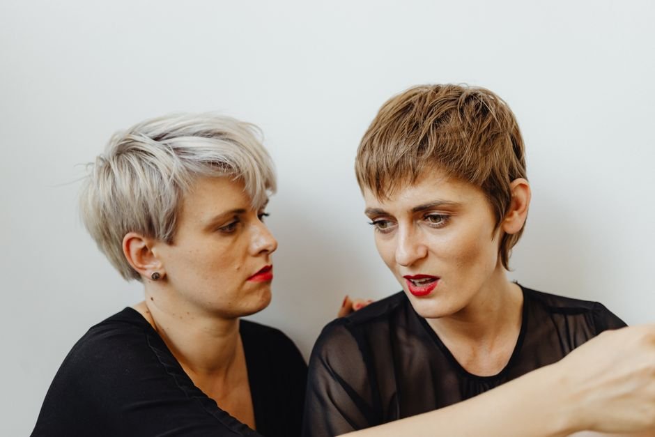 Step-by-Step Guide to Styling a Wavy Pixie