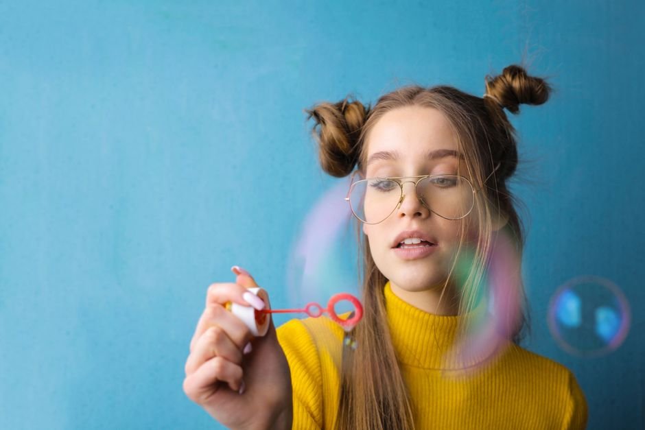 bubble ponytail continues dominate one