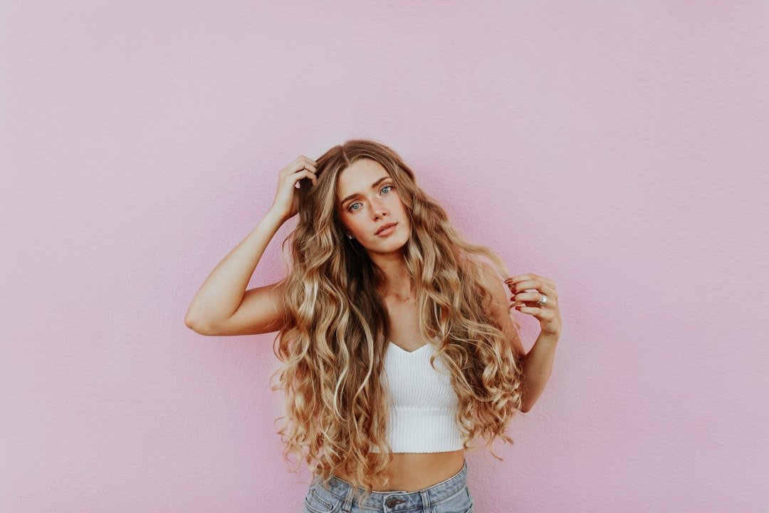 Latest Trends in Honey Blonde Hair Colors 2026